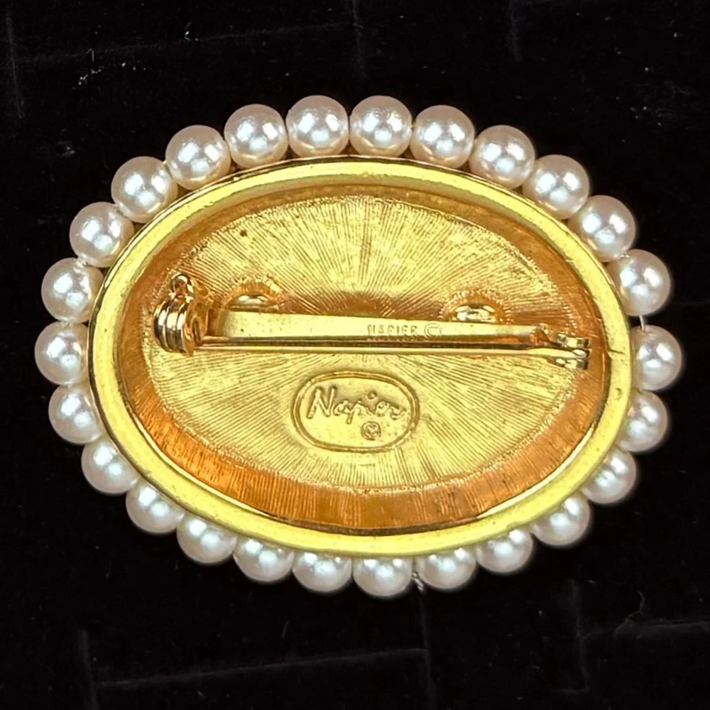 Vintage Napier, goldtone & pink, faux pearl detail, Brooch
